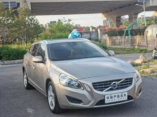 Volvo V60 2013