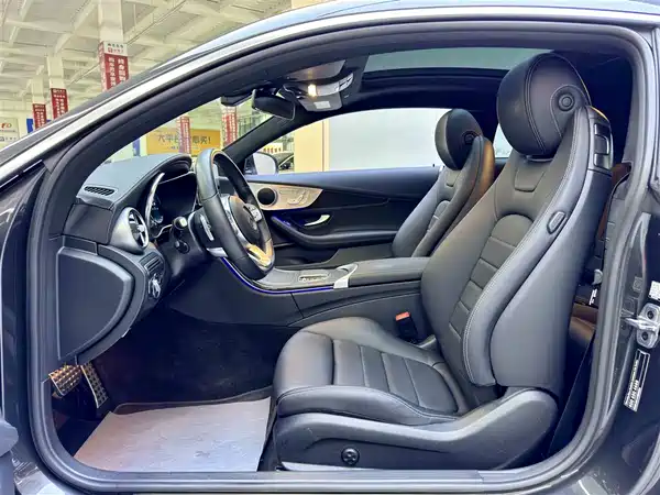 Mercedes-Benz C-Class 2021