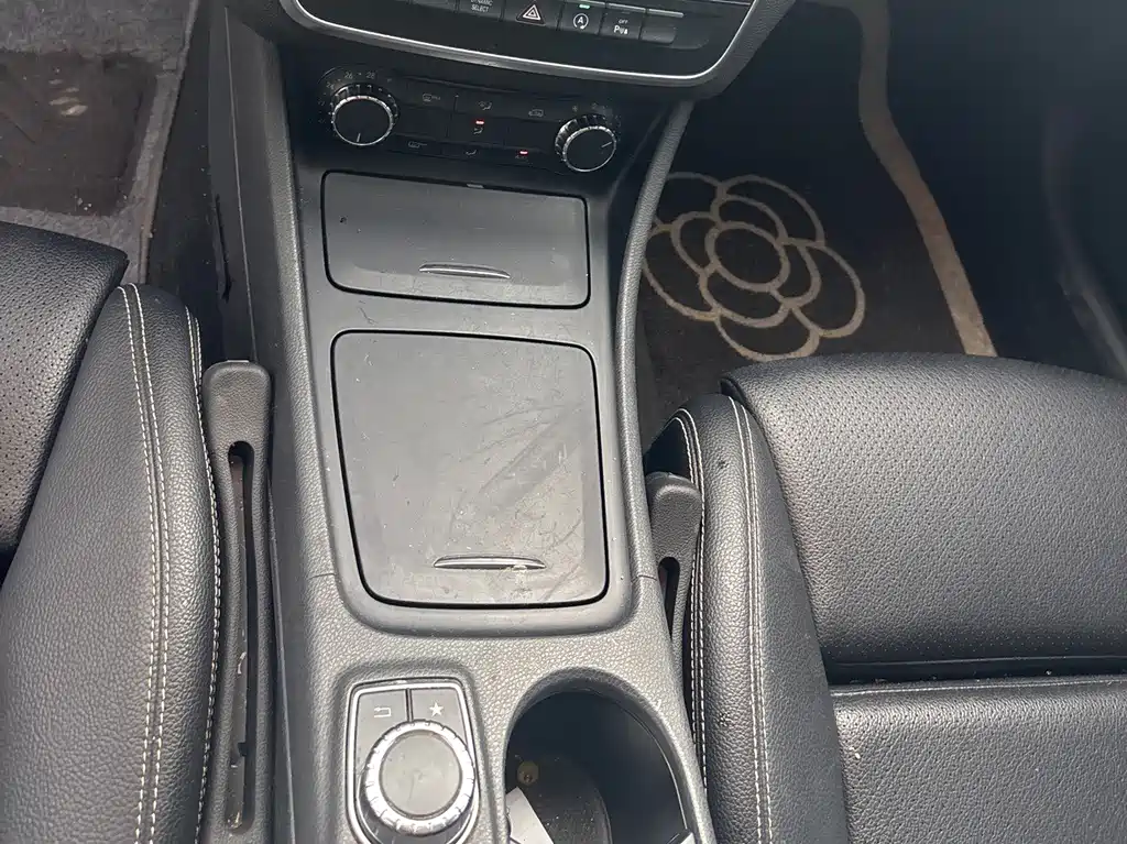 Mercedes-Benz GLA 2017 — фото 13