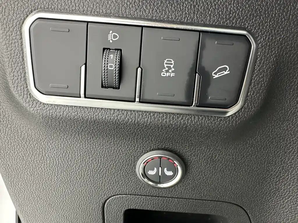 Haval M6 2023 — фото 13