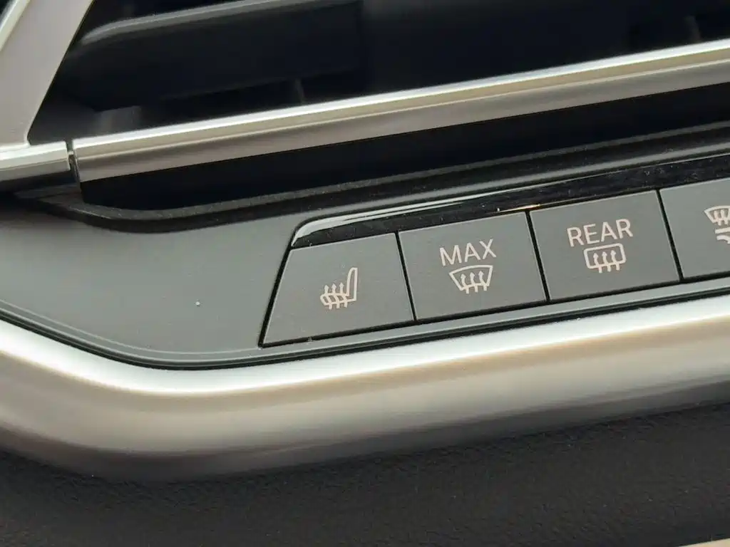 BMW X5 New Energy 2021 — фото 16