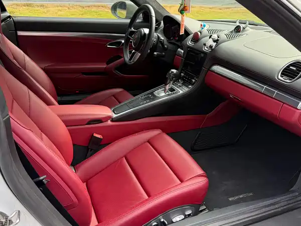 Porsche 718 2023