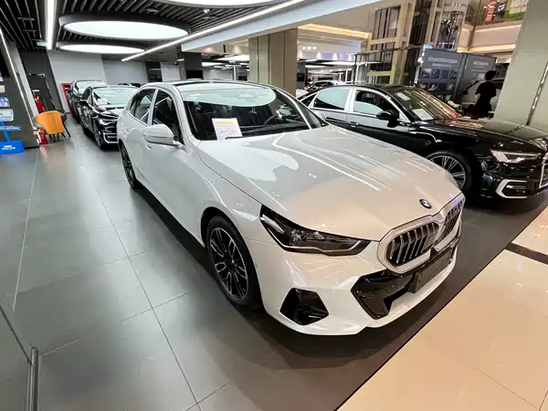 BMW 5 Series 2026