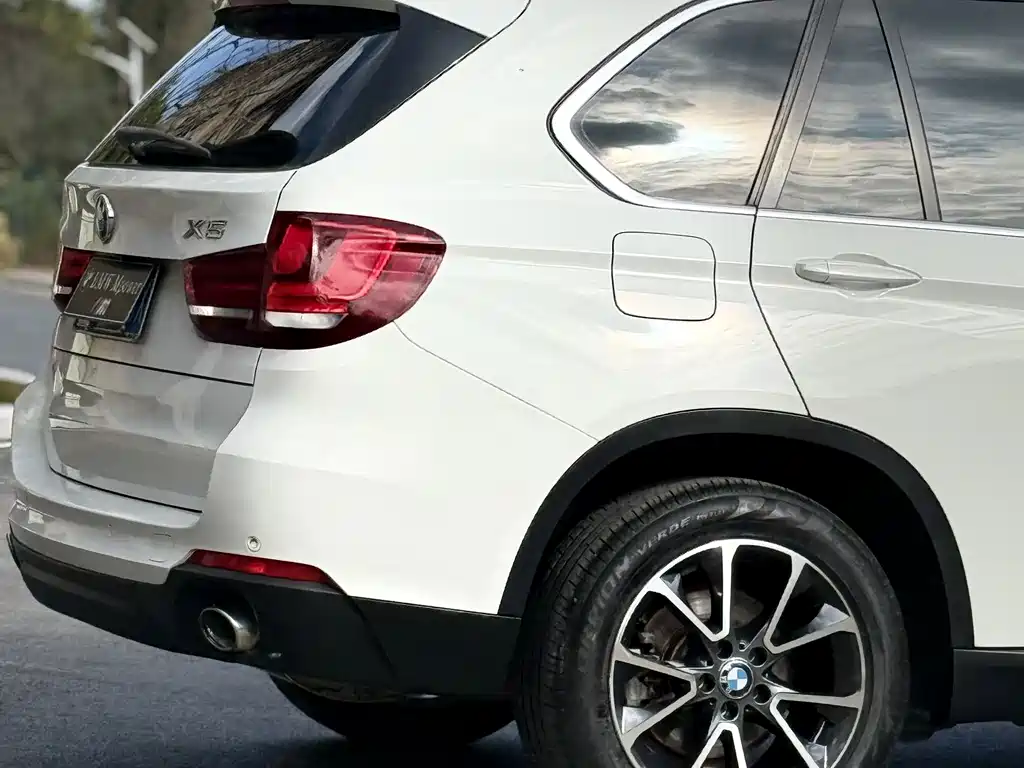 BMW X5 2014 — фото 33