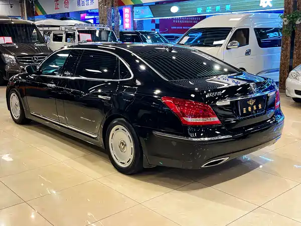Hyundai Equus 2013