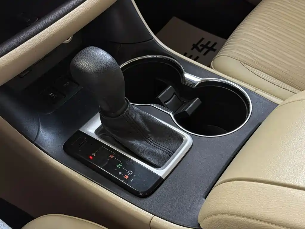 Toyota Highlander 2021 — фото 12