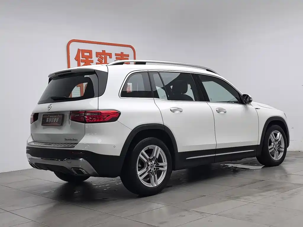 Mercedes-Benz GLB 2021