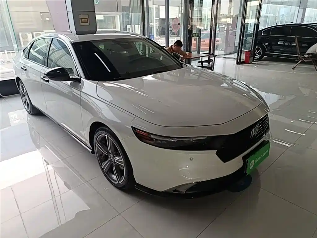 Honda Accord 2024 — фото 4