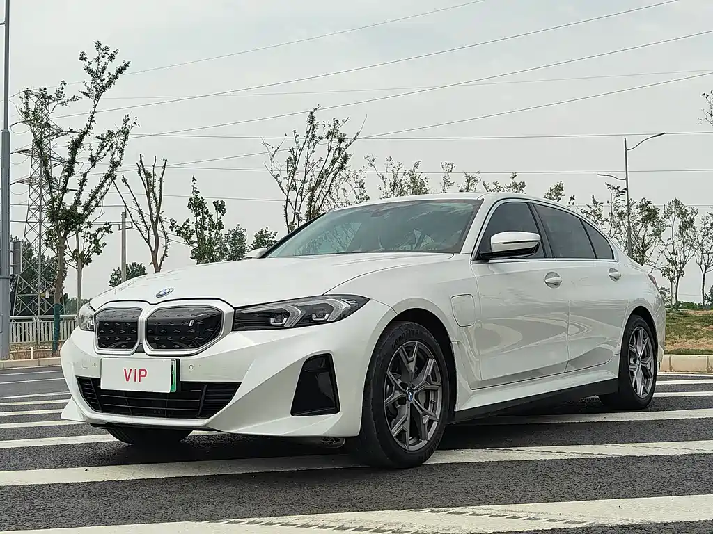 BMW i3 2023