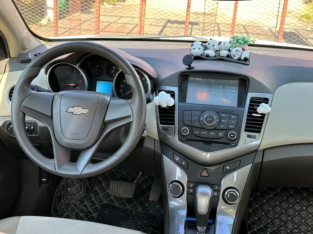 Chevrolet Cruze 2015 — фото 11