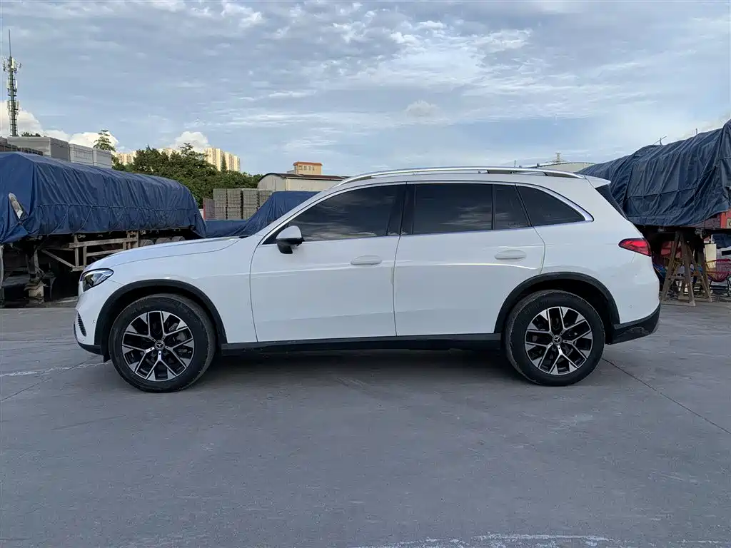 Mercedes-Benz GLC 2024