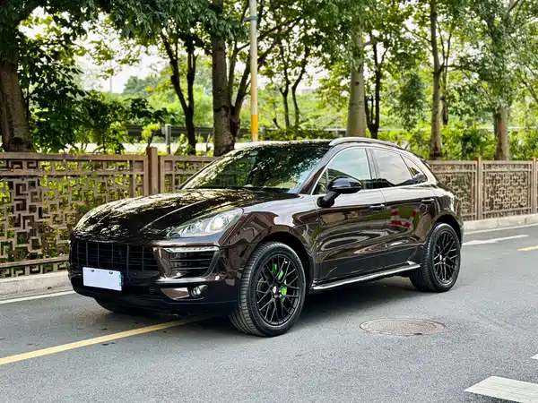 Porsche Macan 2016