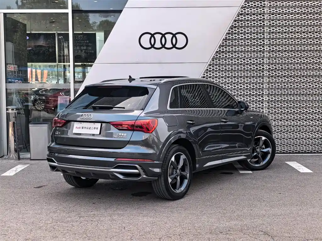 Audi Q3 2020 — фото 7