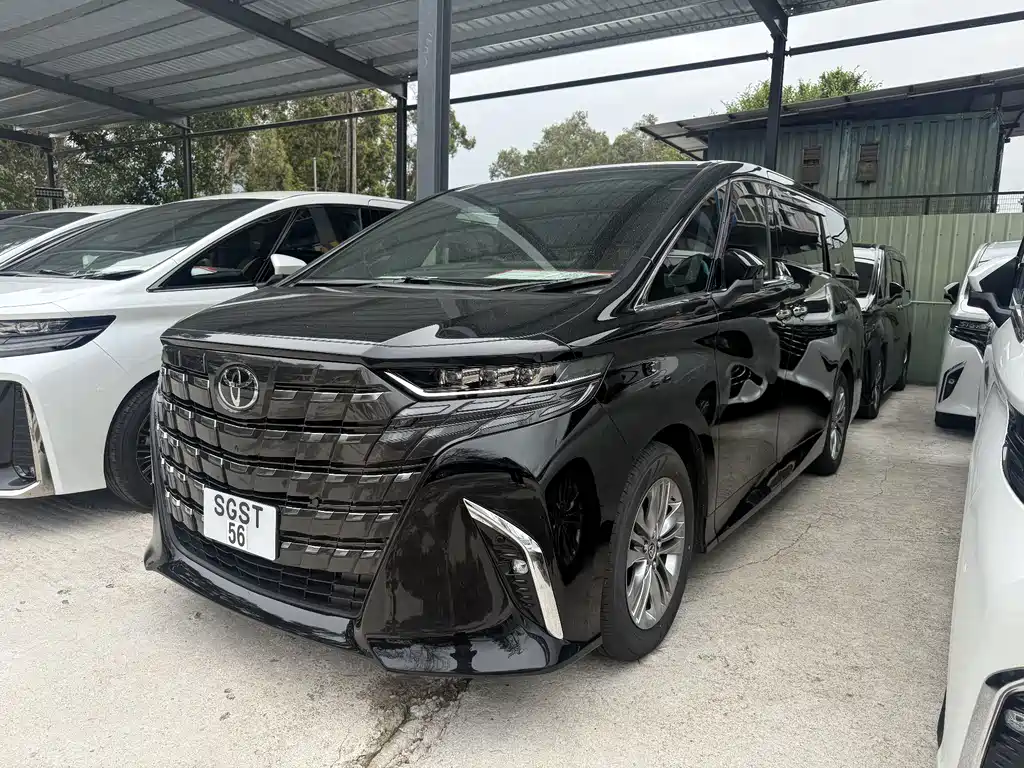 Toyota Alphard 2026