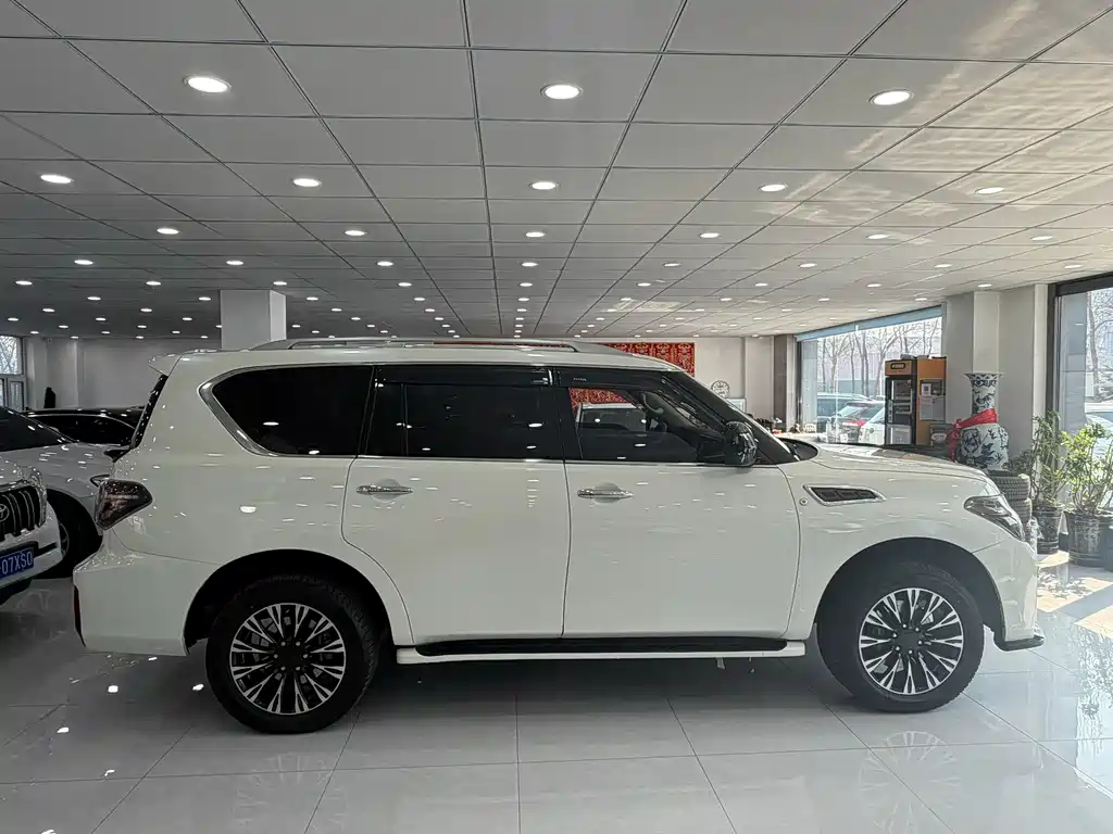Nissan Patrol 2018 — фото 9