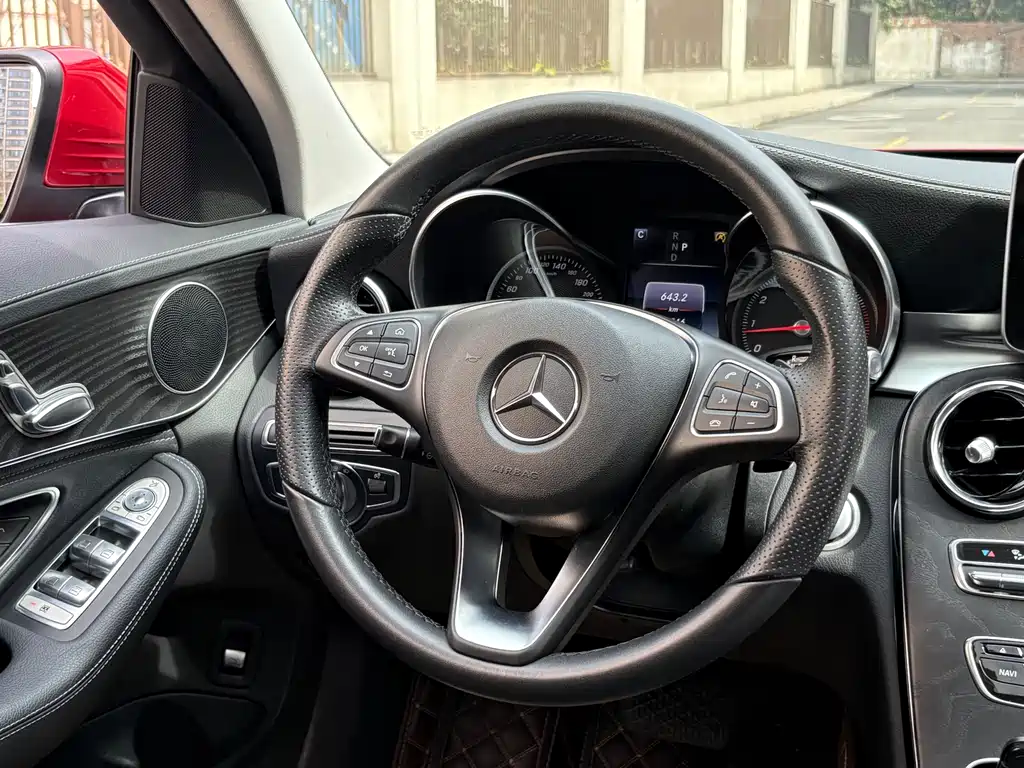 Mercedes-Benz C-Class 2017 — фото 10