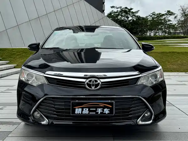 Toyota Camry 2016