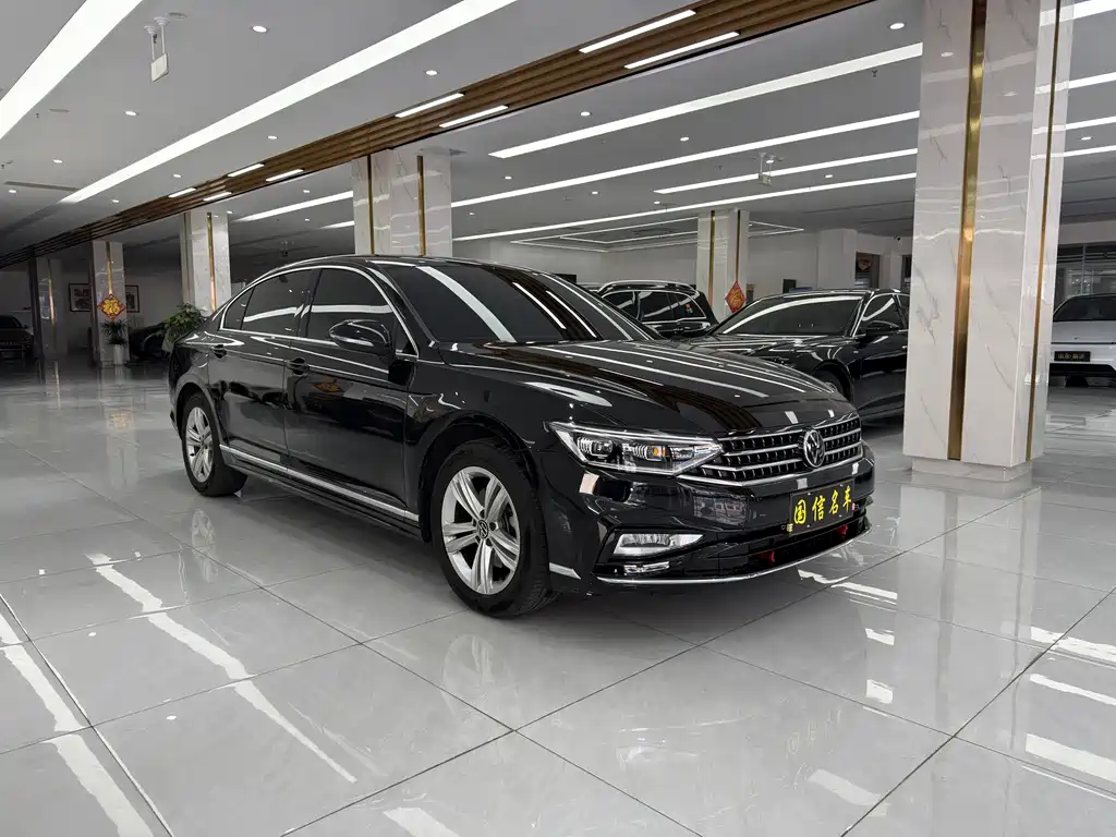 Volkswagen Magotan 2024