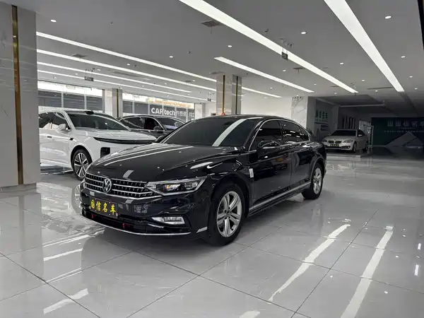 Volkswagen Magotan 2024