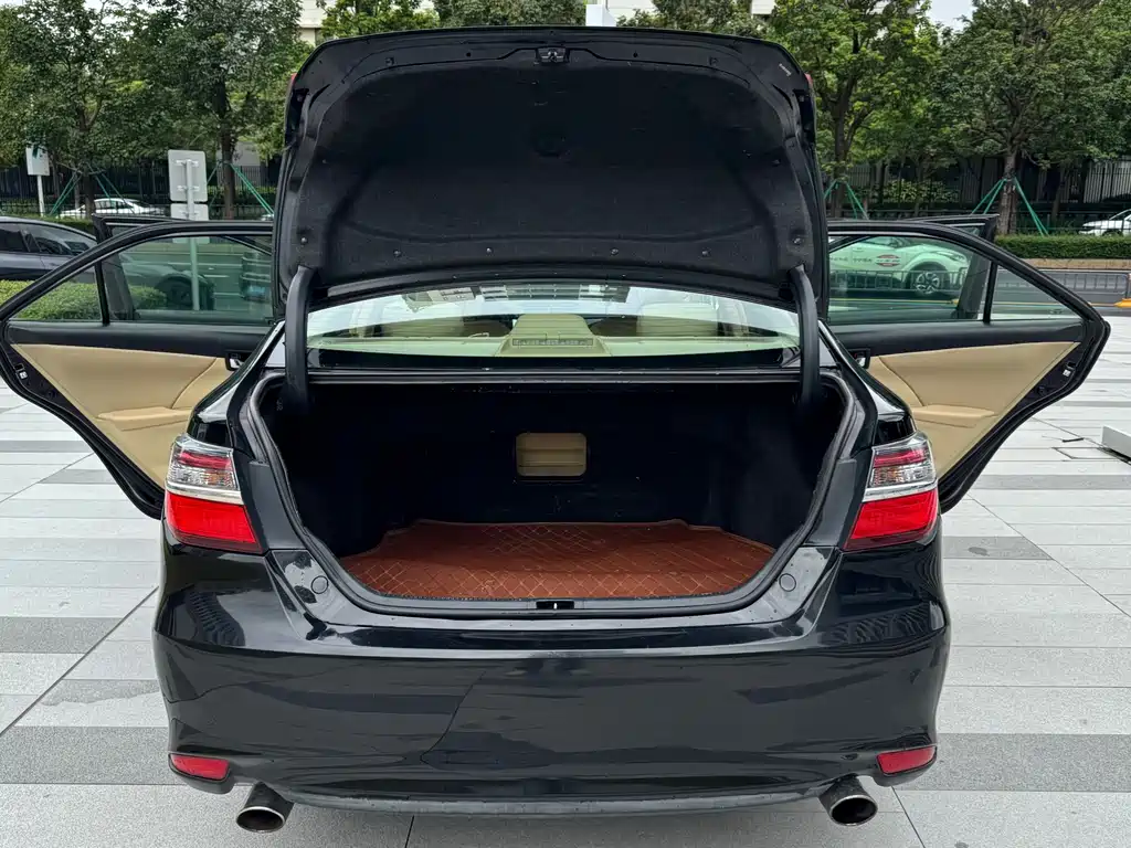 Toyota Camry 2016 — фото 22