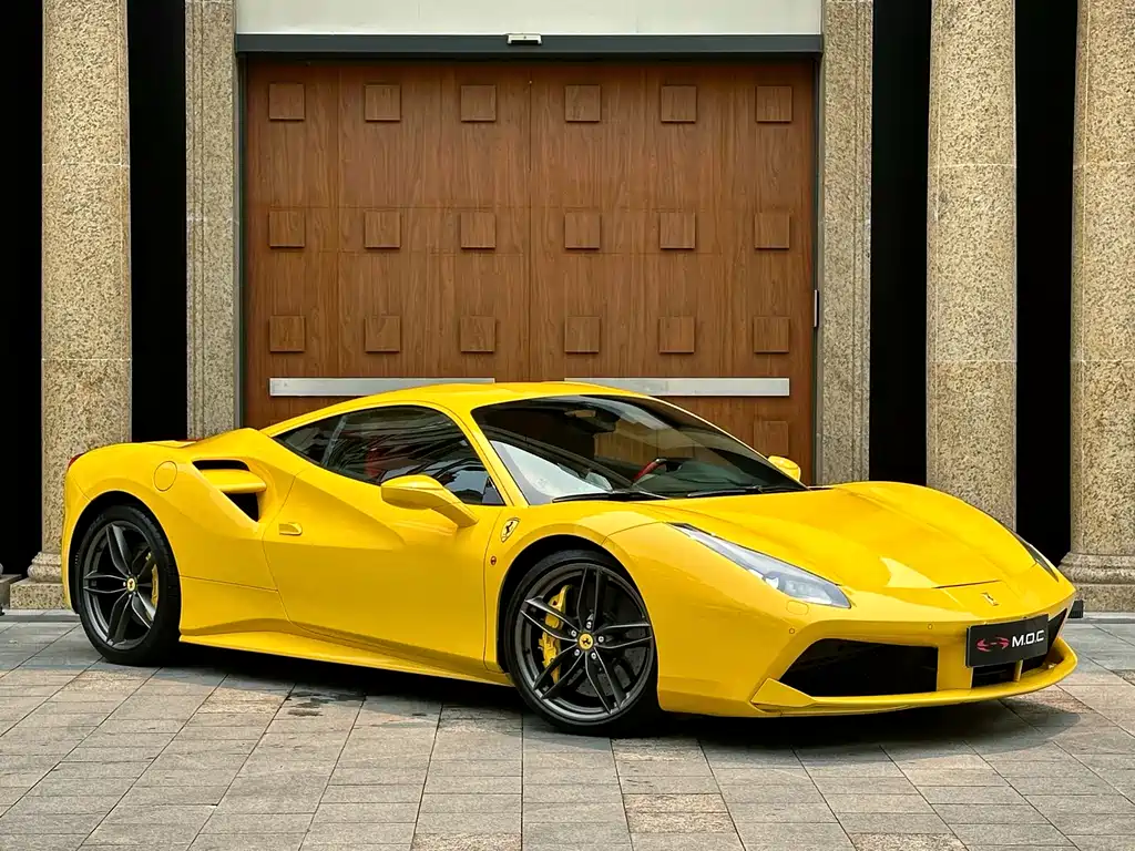 Ferrari 488 2017 — фото 1