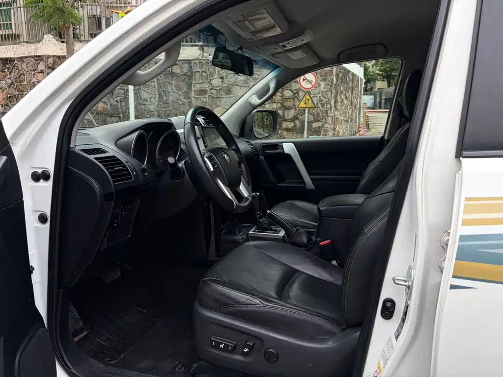 Toyota Prado 2018 — фото 10