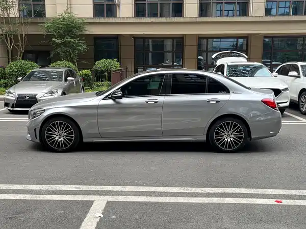 Mercedes-Benz C-Class 2019