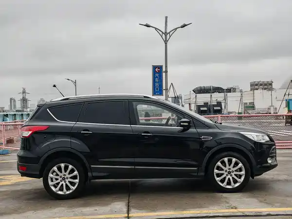 Ford Kuga 2013