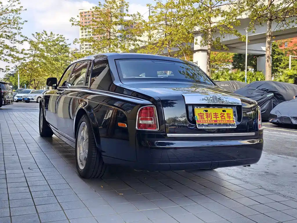 Rolls-Royce Phantom 2013 — фото 7