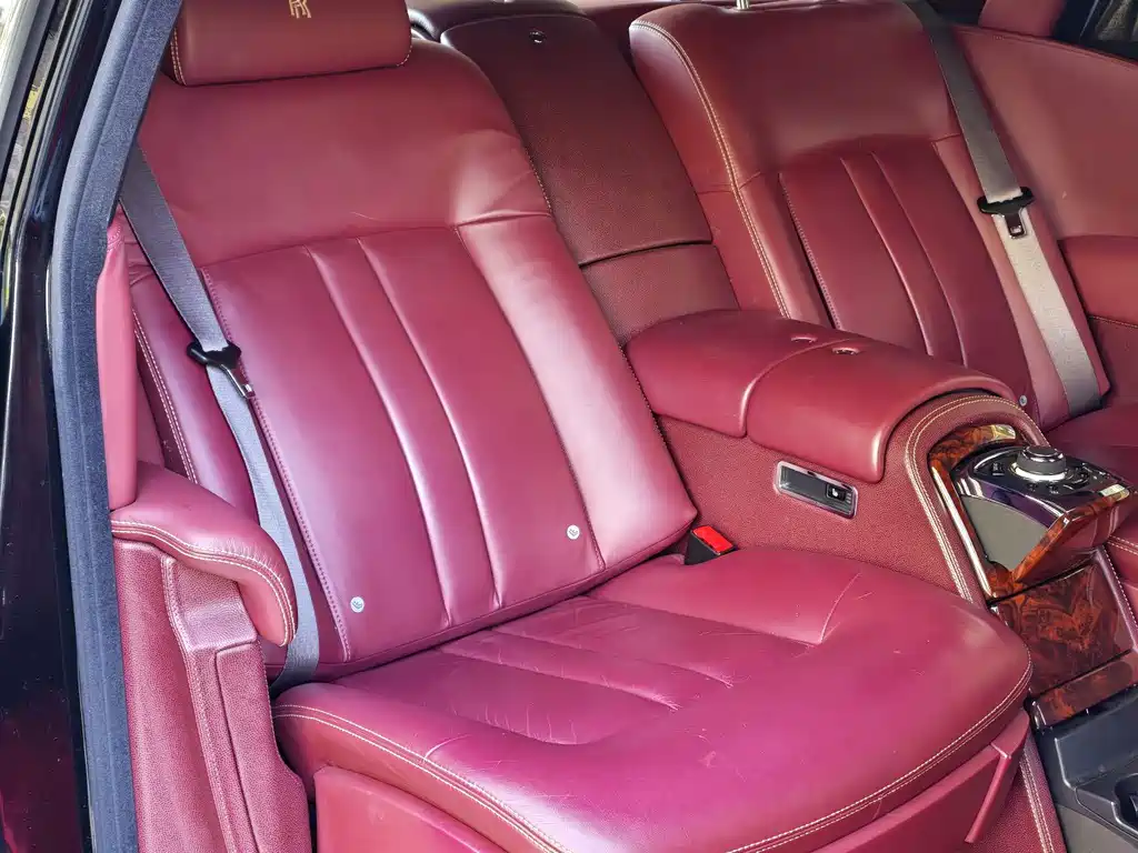 Rolls-Royce Phantom 2013 — фото 10