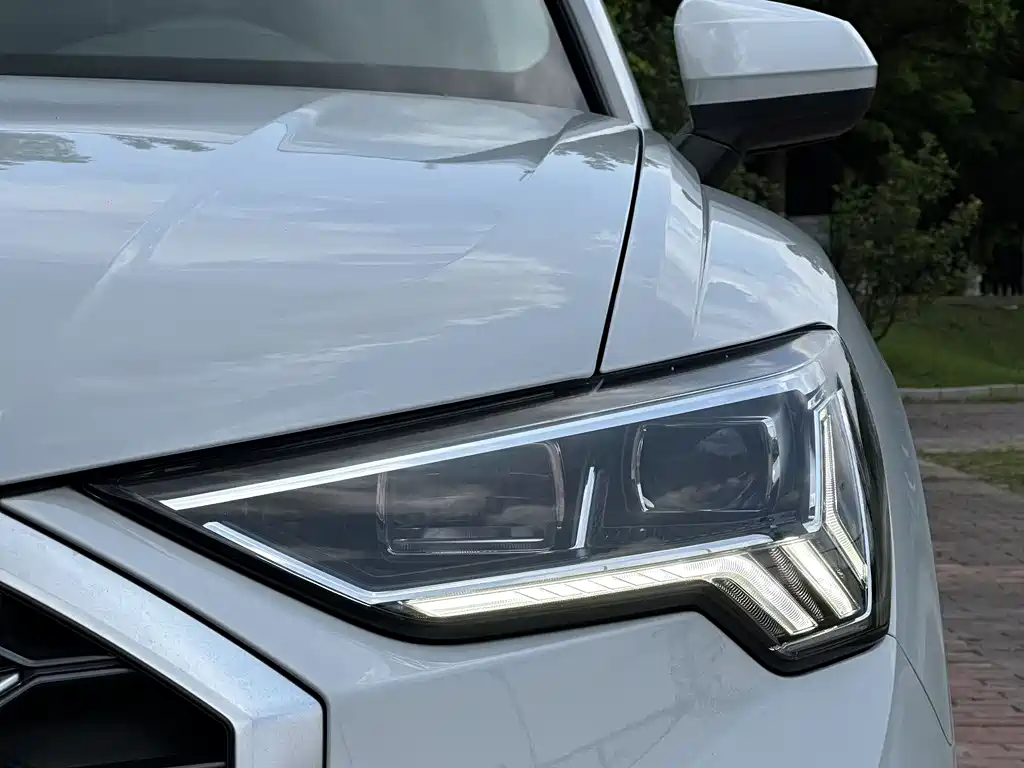 Audi Q3 2020 — фото 9