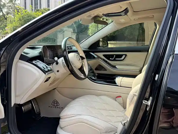 Mercedes-Benz Maybach S-Class 2024