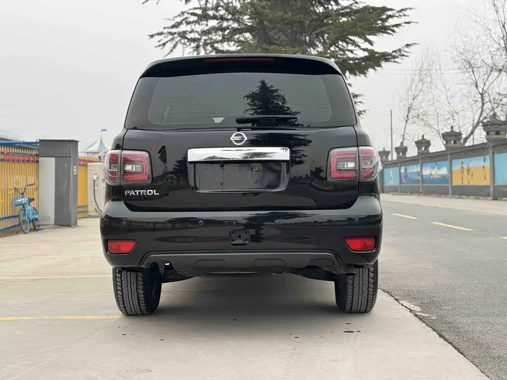 Nissan Patrol 2018 — фото 5