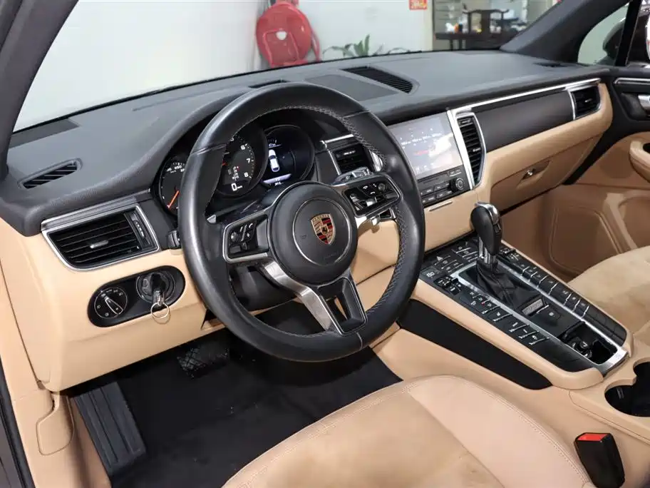 Porsche Macan 2016 — фото 9