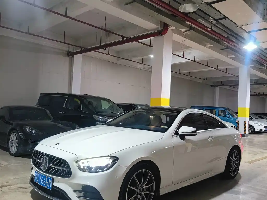 Mercedes-Benz E-Class 2024