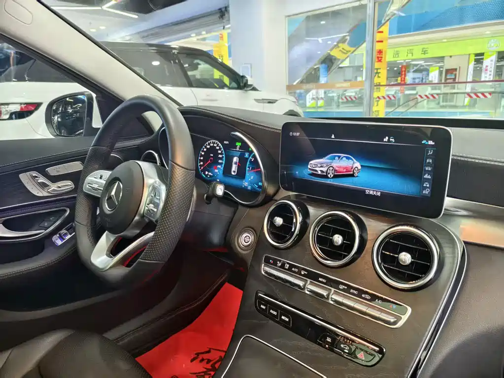 Mercedes-Benz C-Class 2020 — фото 14