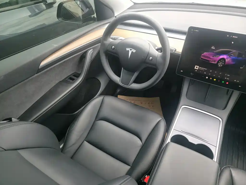 Tesla Model Y 2023 — фото 12