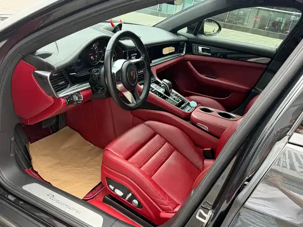 Porsche Panamera 2020