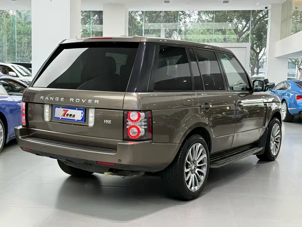 Land Rover Range Rover 2011 — фото 9