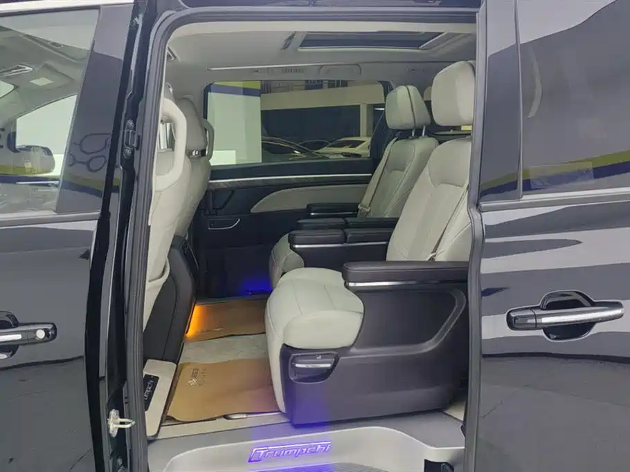 GAC Motor Trumpchi M8 2021 — фото 11