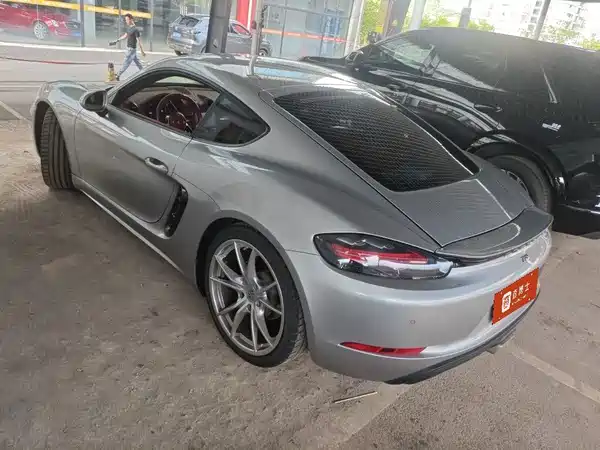 Porsche 718 2021