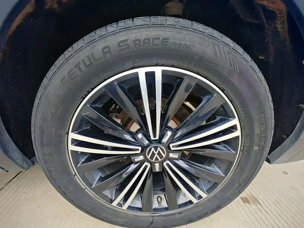 Volkswagen Tiguan L 2021 — фото 21