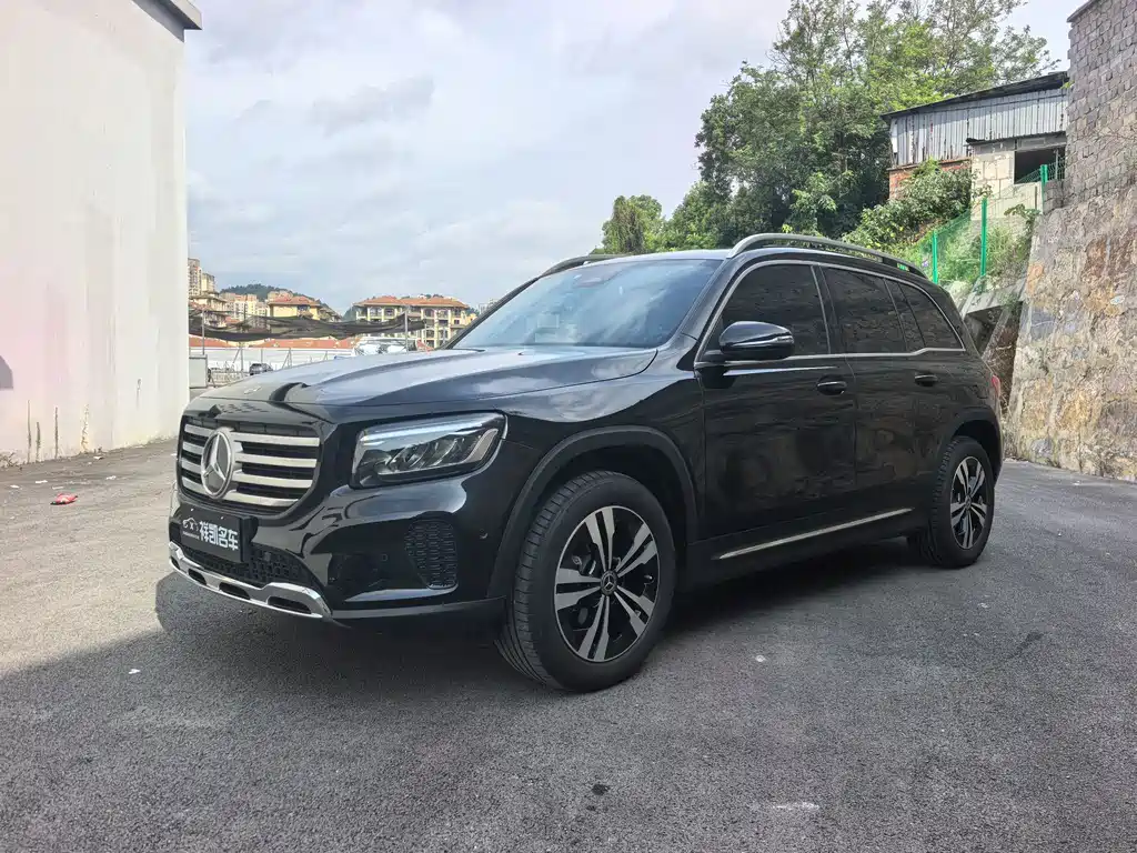 Mercedes-Benz GLB 2024