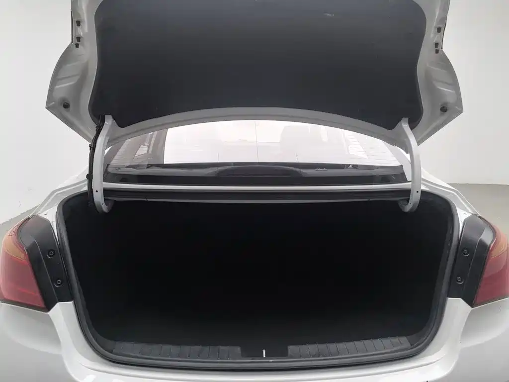 Hyundai Mistra 2020 — фото 16