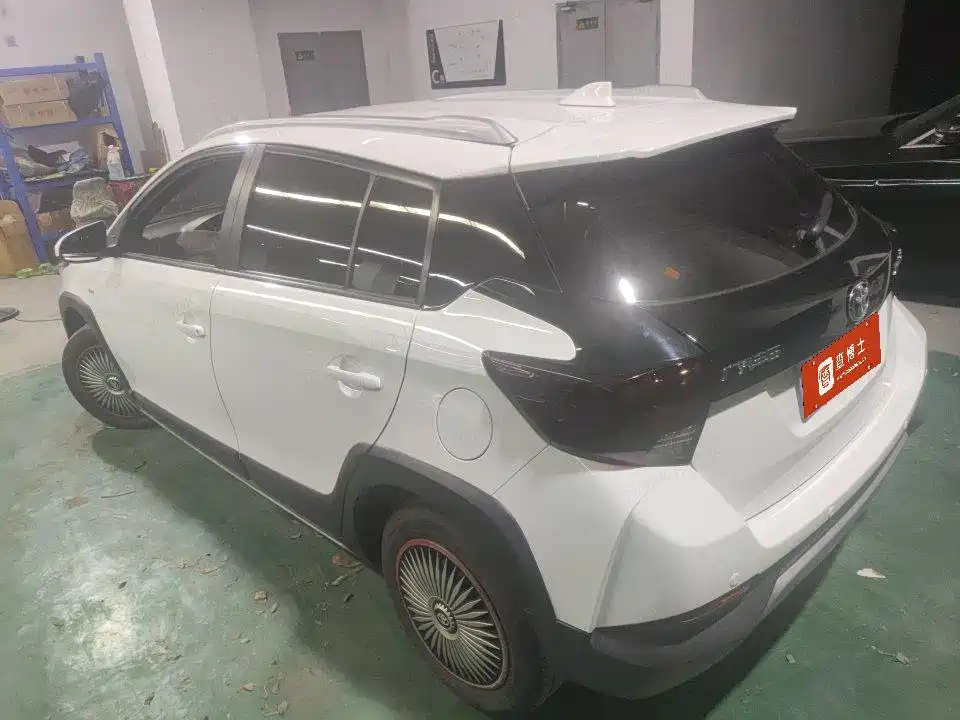 Toyota Yaris L 2022