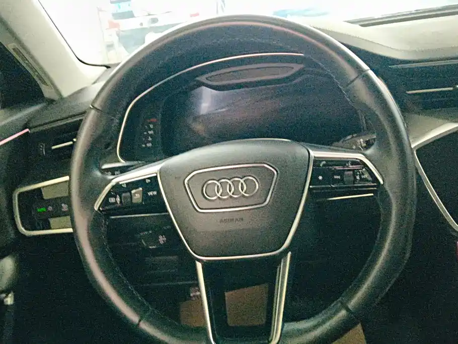 Audi A6L 2022 — фото 15