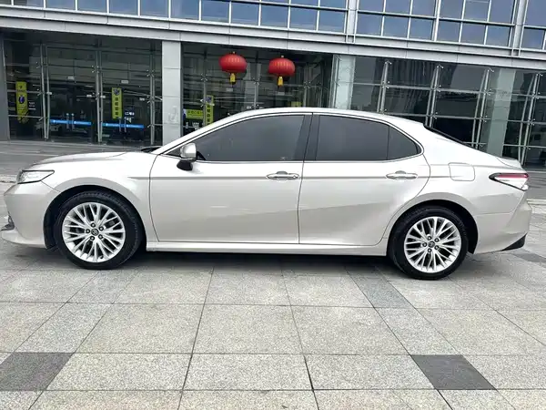 Toyota Camry 2018