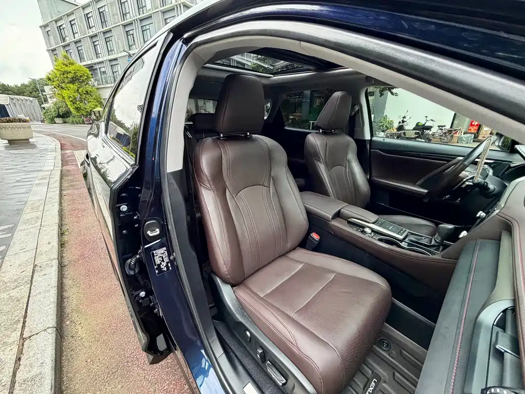 Lexus RX 2022 — фото 14