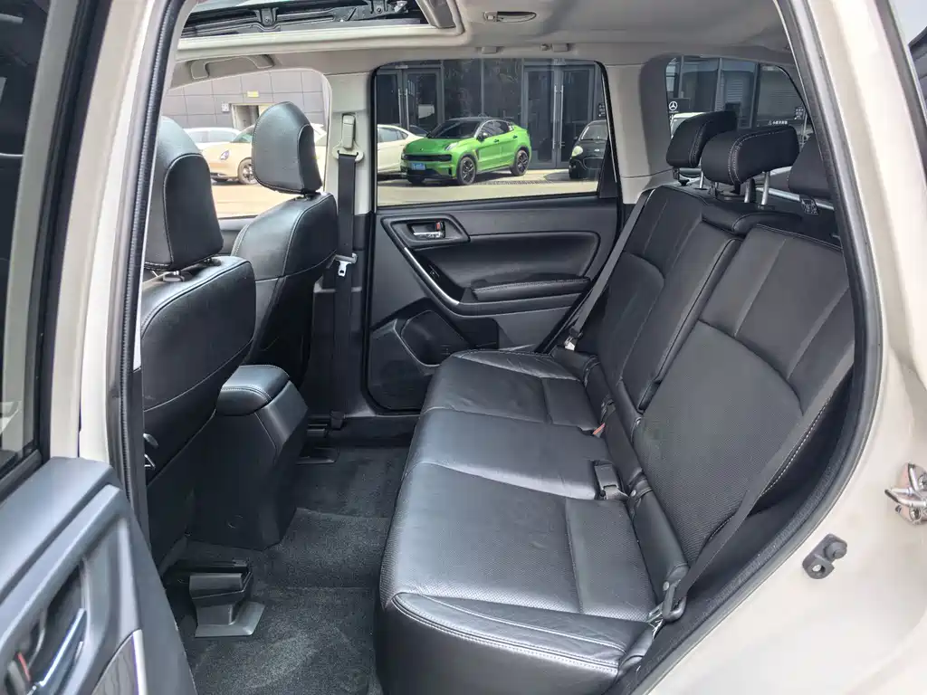 Subaru Forester 2016 — фото 11