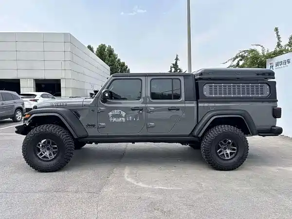 Jeep Gladiator 2025